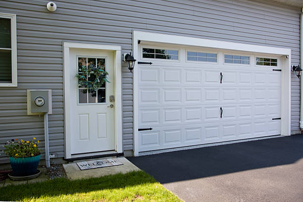 24/7 Emergency Garage Door Panel Replacement experts in St. Anthony, ID